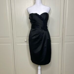 VINEYARD COLLECTION Women’s Black Ruched Side Ruffle Detail Formal Dress Size 8